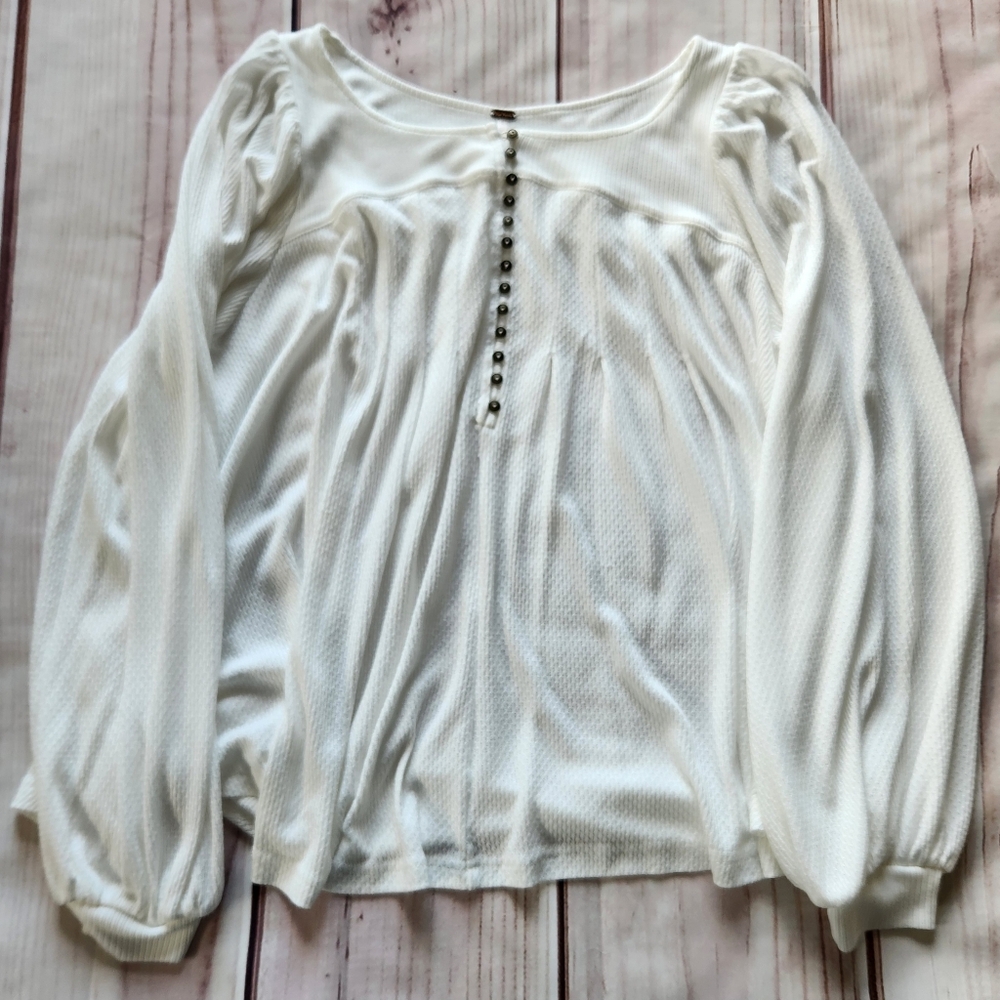 **SOLD** Free People "Devin Top" Henley Balloon Sleeve Shirt White | Size L - Picture 4 of 12